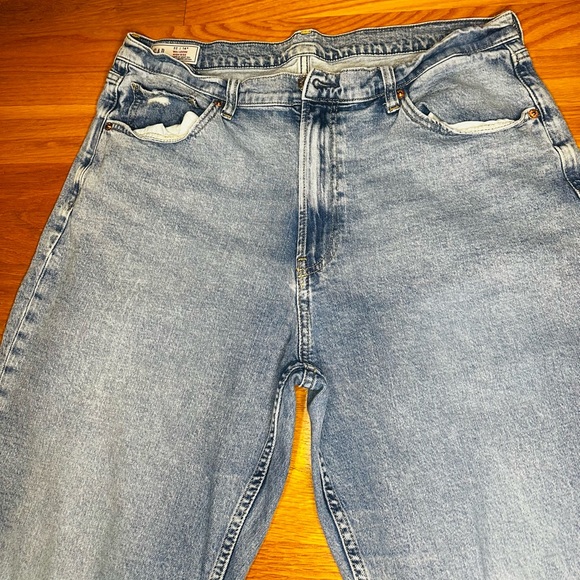 GAP ’90s Loose High Rise Jeans Women’s 32 14R Distressed Raw Hem - Picture 5 of 8